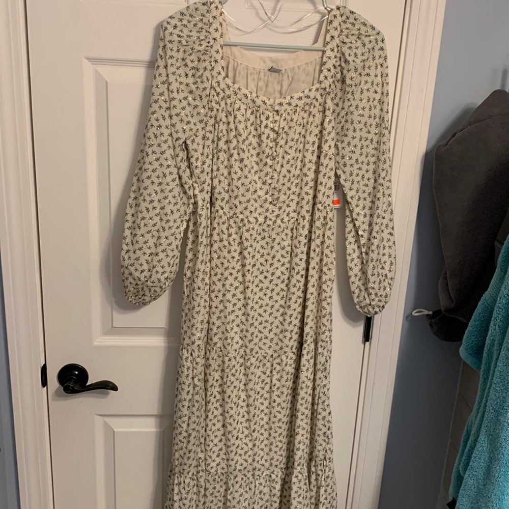 Old navy white maxi dress